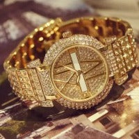 ICED OUT WATCH Luxury Diamond Women Watches Fashion Brand Stainless Steel Bracelet Wrist Watch Women Design Quartz Watch Clock SwagDials